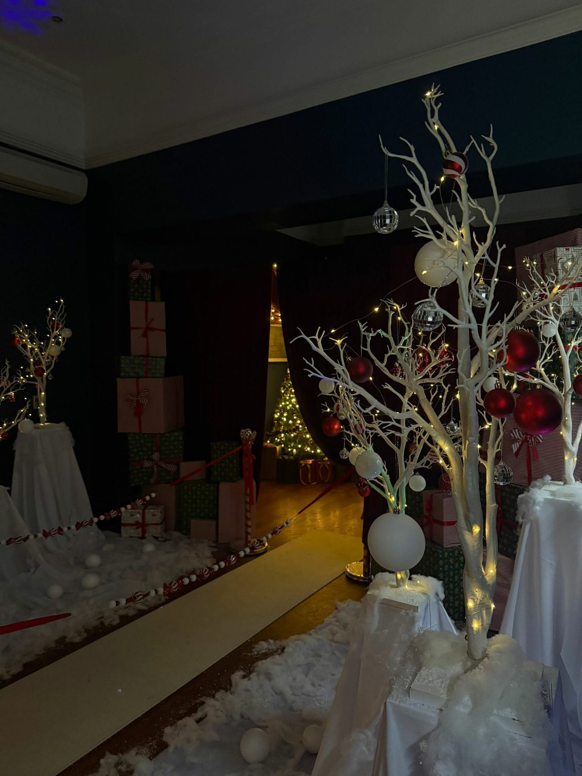 Morgans Hotel - styled by Simply Elegant Hire