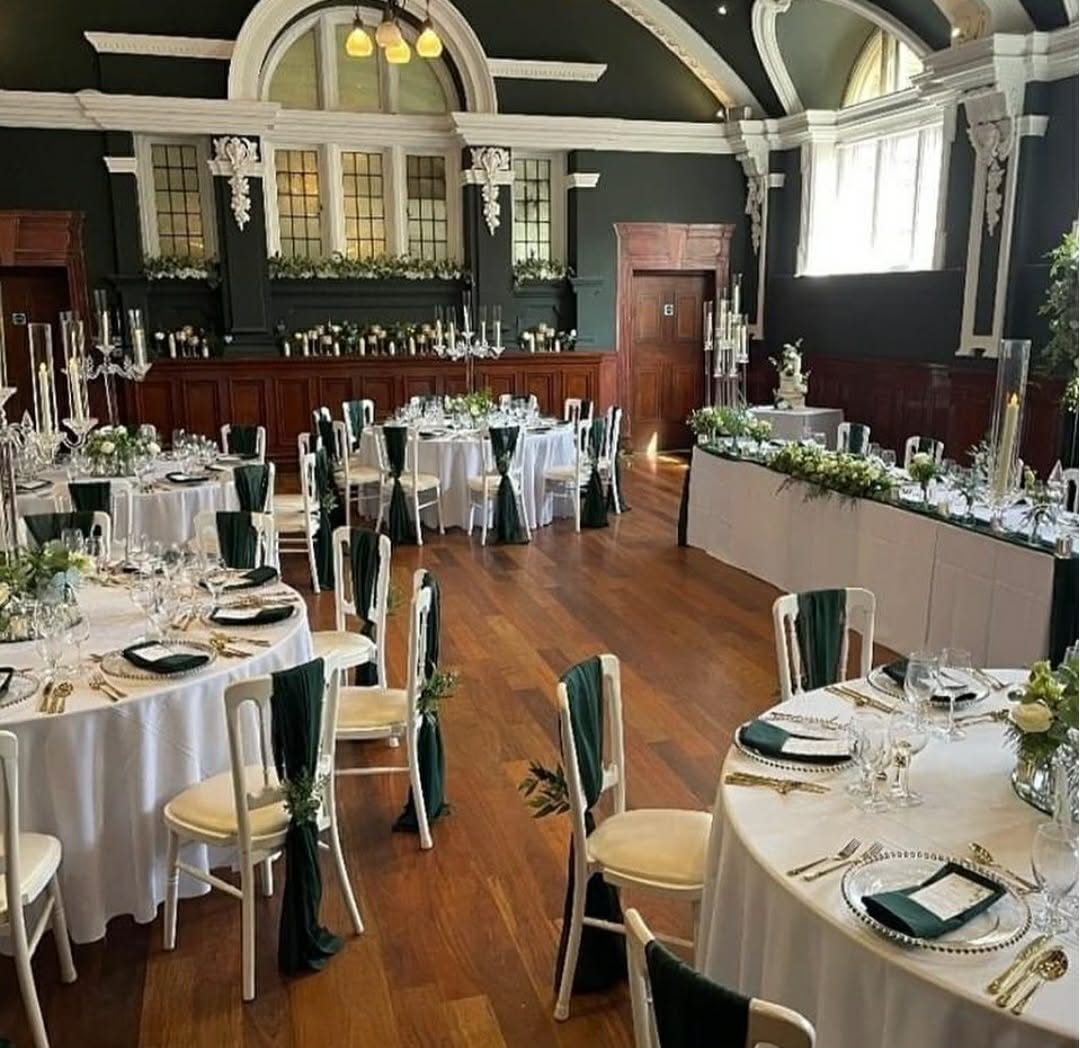 A selection of Simply Elegant Hire's décor - flowers, candles and glassware